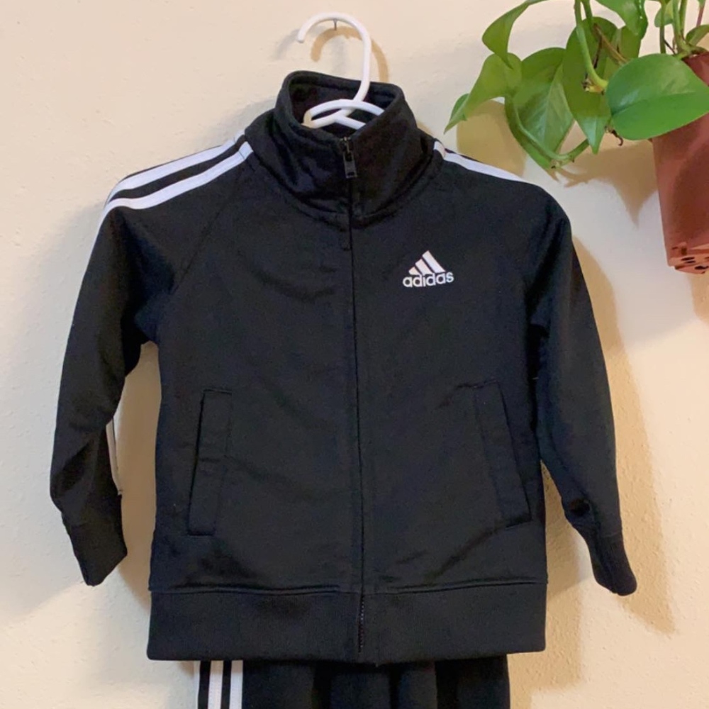 Adidas sweatsuit